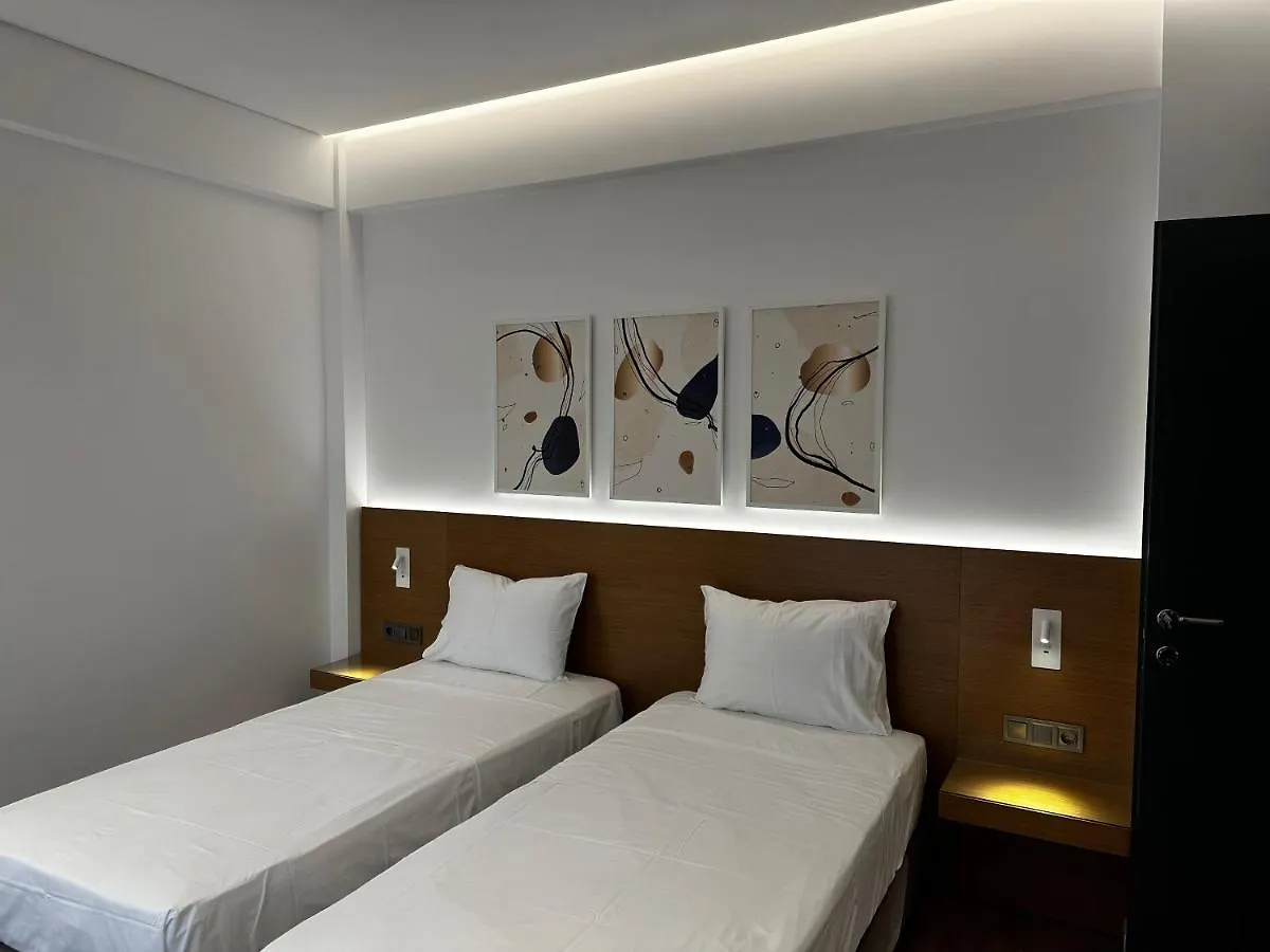 Rustemi Aparthotel Sarandë 0*,